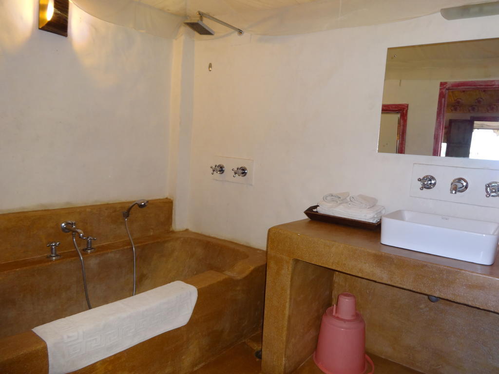 Hotel Raasleela Luxury Camp Udajpur Zewnętrze zdjęcie